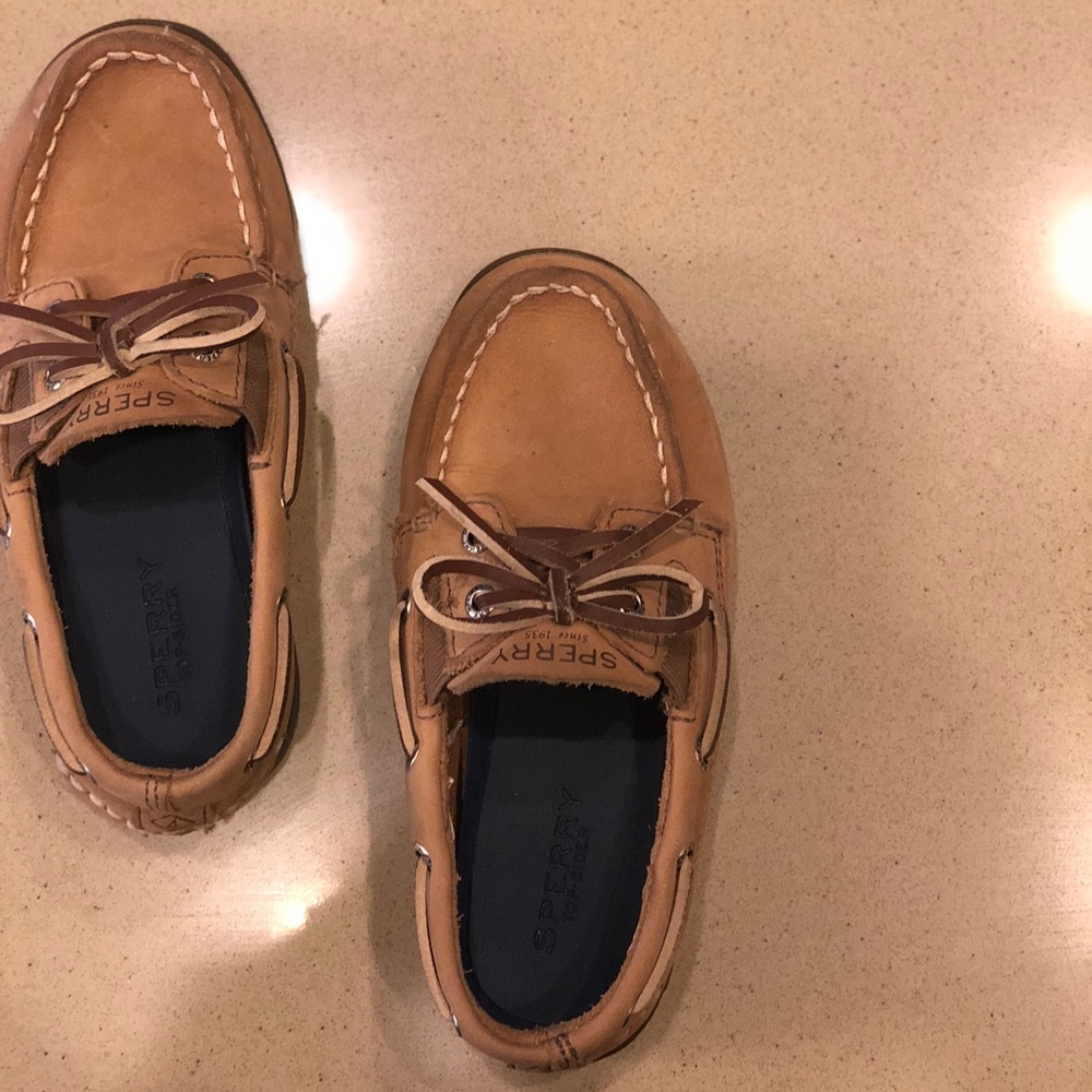Boys Sperry’s